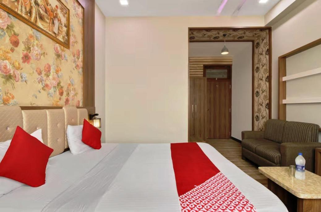 Hotel Badam Palace Udajpur Zewnętrze zdjęcie