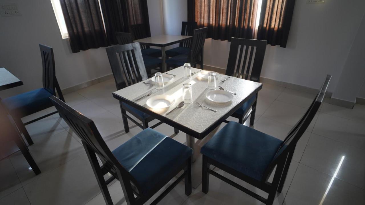 Hotel Badam Palace Udajpur Zewnętrze zdjęcie