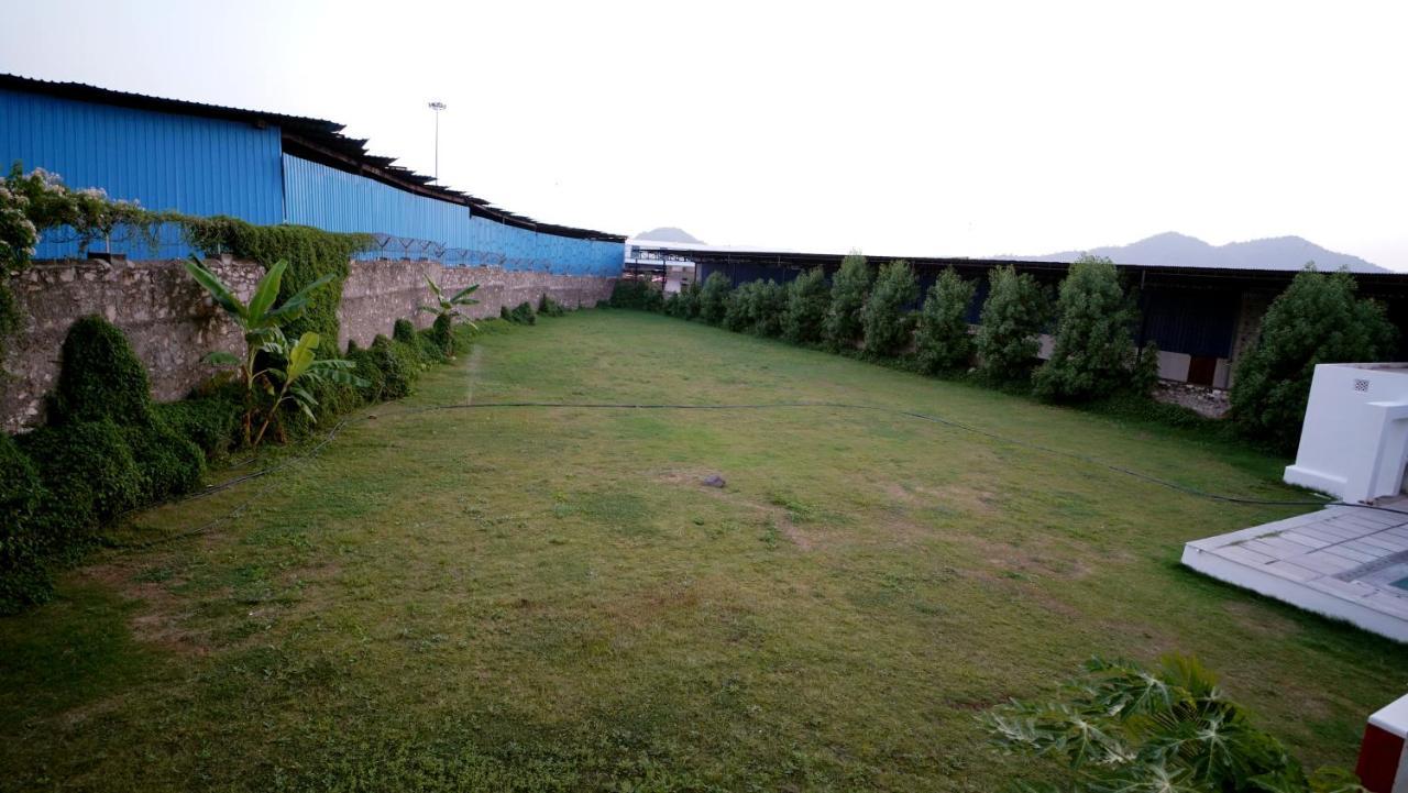 Hotel Badam Palace Udajpur Zewnętrze zdjęcie