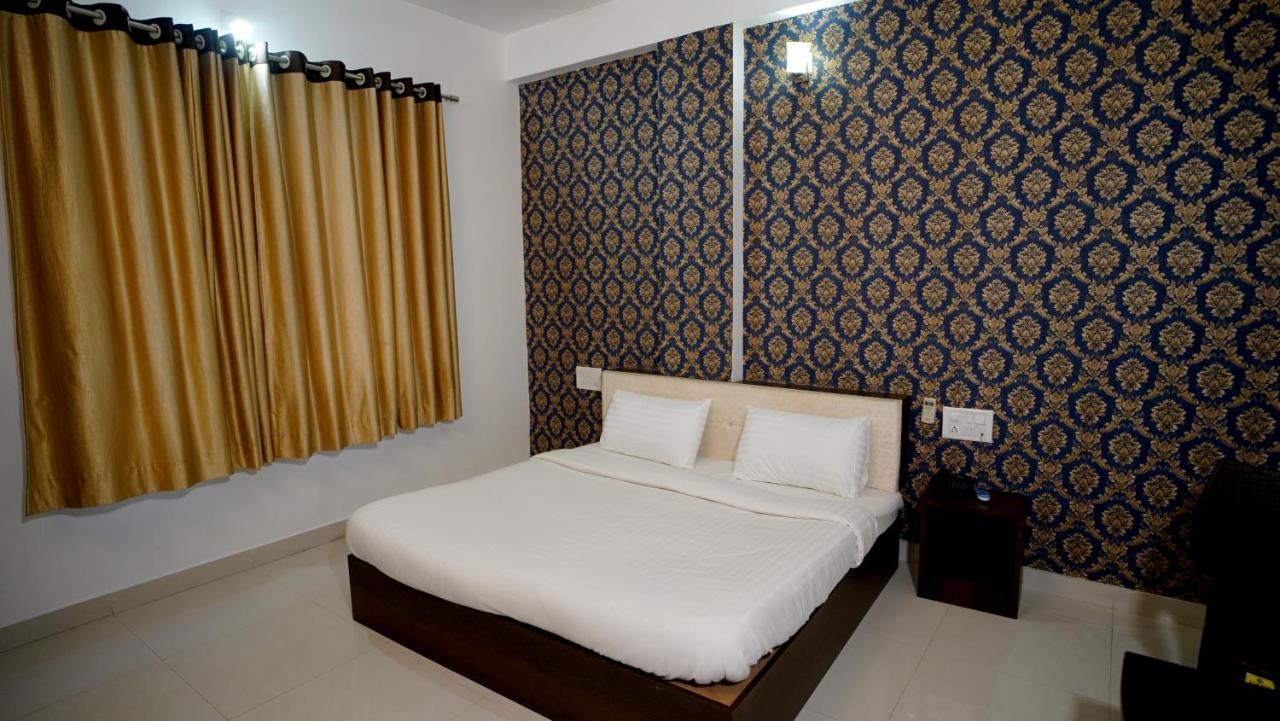Hotel Badam Palace Udajpur Zewnętrze zdjęcie