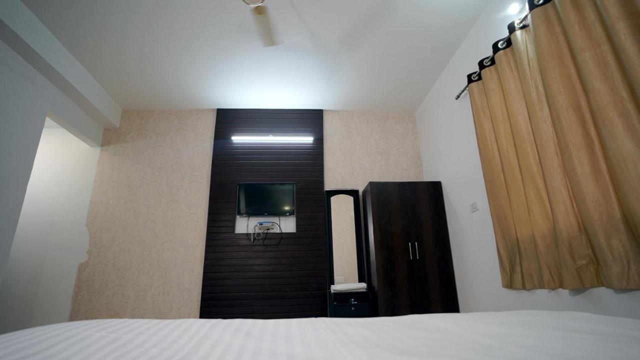 Hotel Badam Palace Udajpur Zewnętrze zdjęcie
