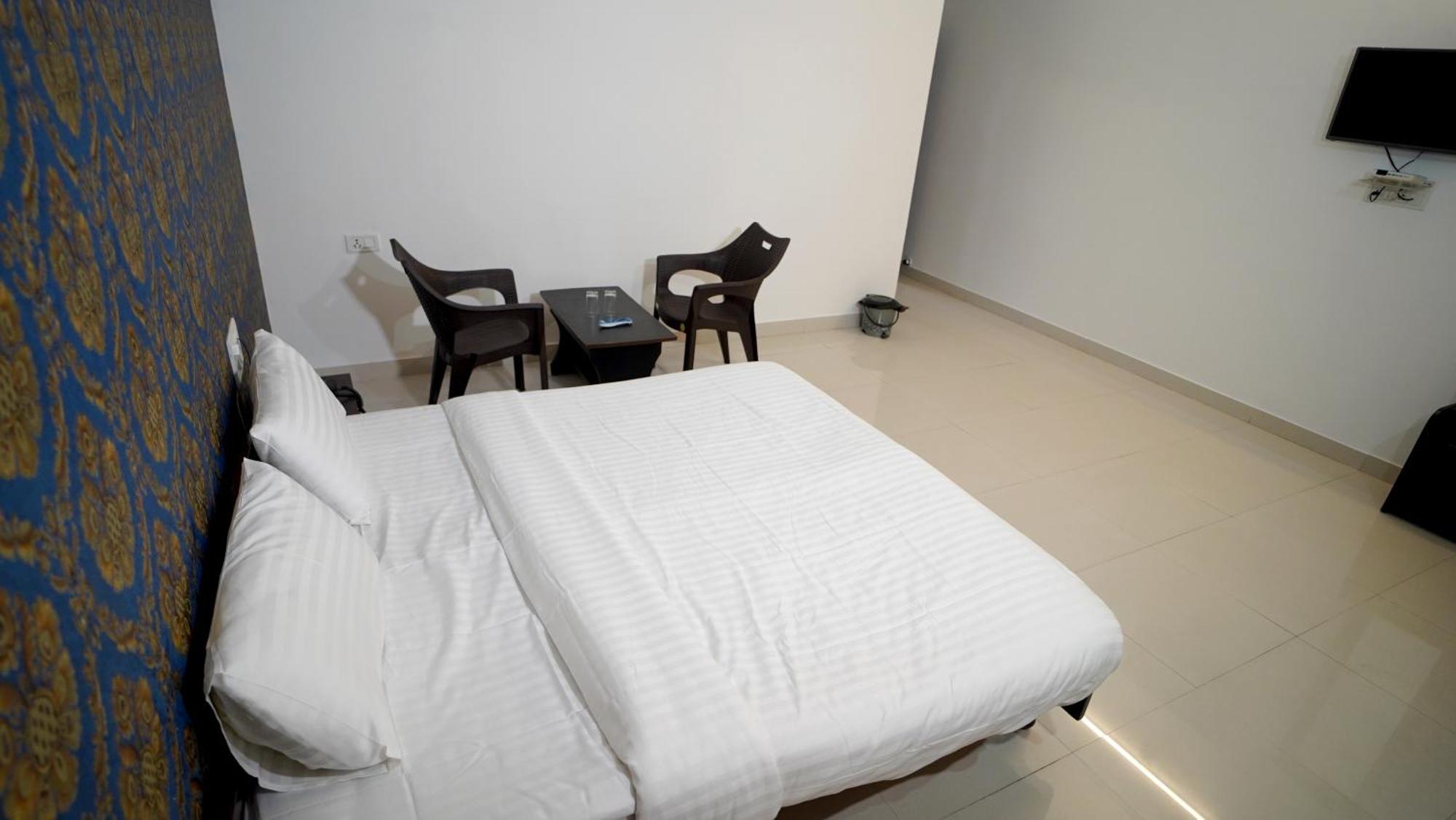 Hotel Badam Palace Udajpur Zewnętrze zdjęcie